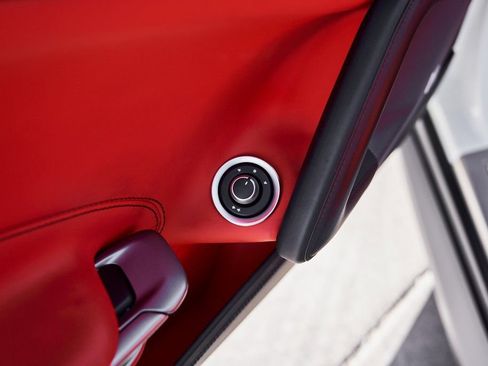 Used 2019 Ferrari GTC4Lusso image 35