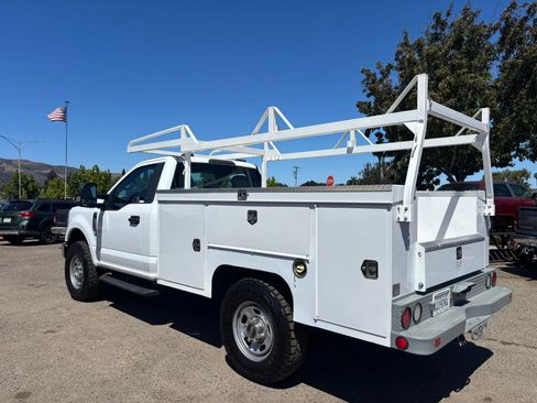 Used 2022 Ford F350 XL w/ Power Equipment Group AWD/4WD image 9