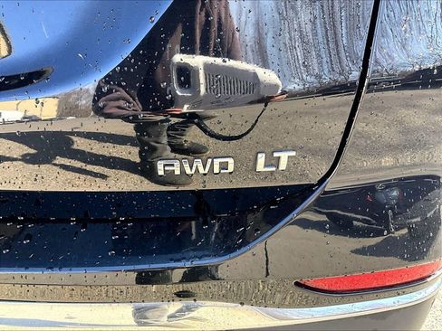 Used 2021 Chevrolet Equinox LT w/ LPO, Floor Liner Package image 8