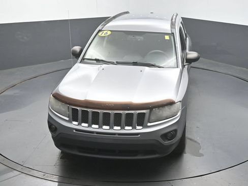 Used 2016 Jeep Compass Sport FWD image 39