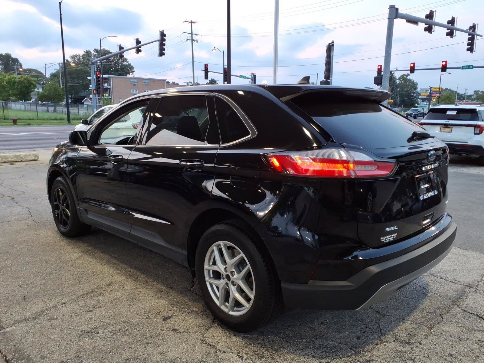 Used 2023 Ford Edge SEL AWD/4WD image 5