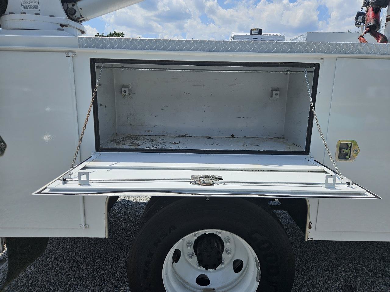 Used 2022 Ford F650 2WD Regular Cab Super Duty image 30