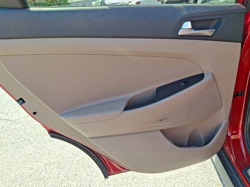 Used 2021 Hyundai Tucson Limited AWD/4WD image 13