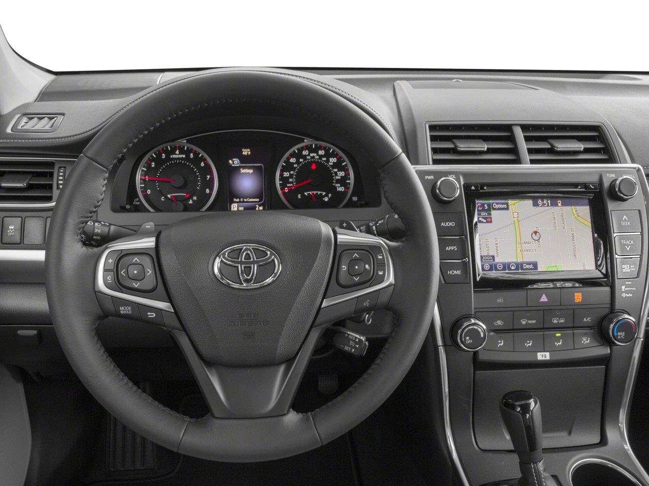 Used 2017 Toyota Camry SE FWD image 2