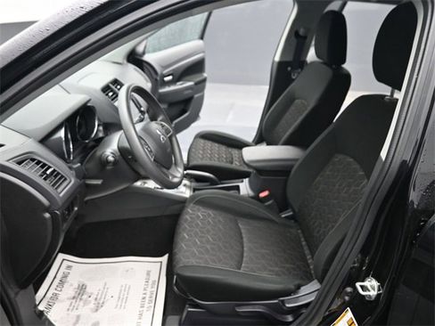 Used 2024 Mitsubishi Outlander Sport ES image 12