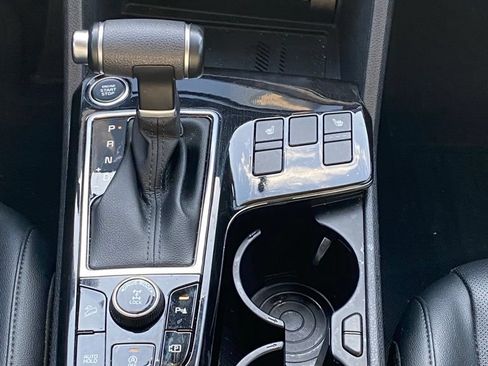 Certified 2024 Kia Sportage EX AWD/4WD image 19