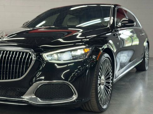 Used 2023 Mercedes-Benz Maybach S 680 4MATIC w/ Manufaktur Leather Package image 4