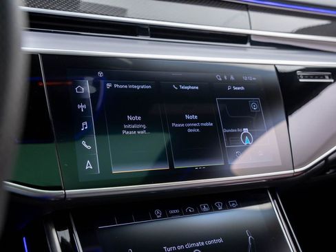 Used 2022 Audi S8 image 24