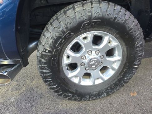 Used 2022 RAM 3500 Laramie image 10