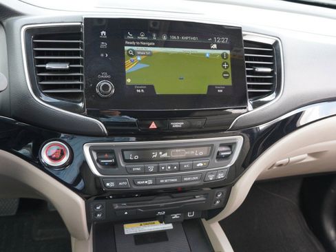 Used 2020 Honda Pilot Elite image 16