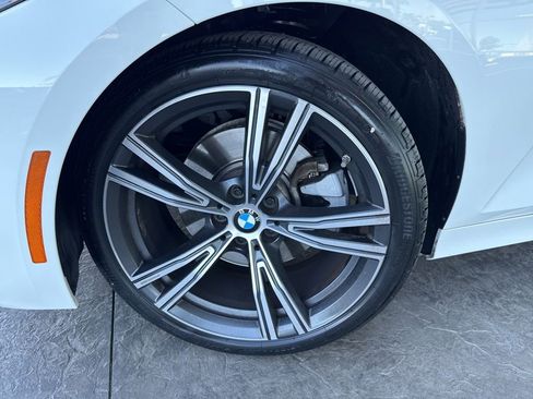 Used 2024 BMW 330i Sedan w/ Convenience Package RWD image 5