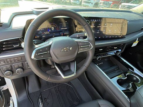 New 2026 Chevrolet Tahoe Z71 w/ Comfort Package AWD/4WD image 4