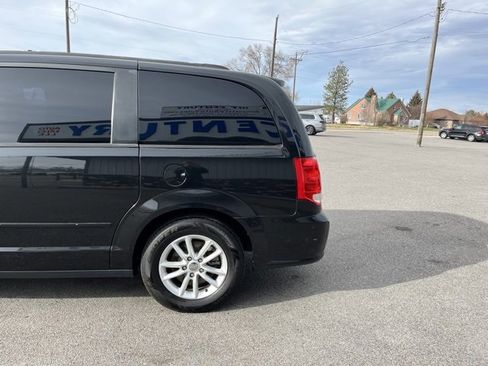 Used 2016 Dodge Grand Caravan SXT w/ Rear Park Assist Package image 8