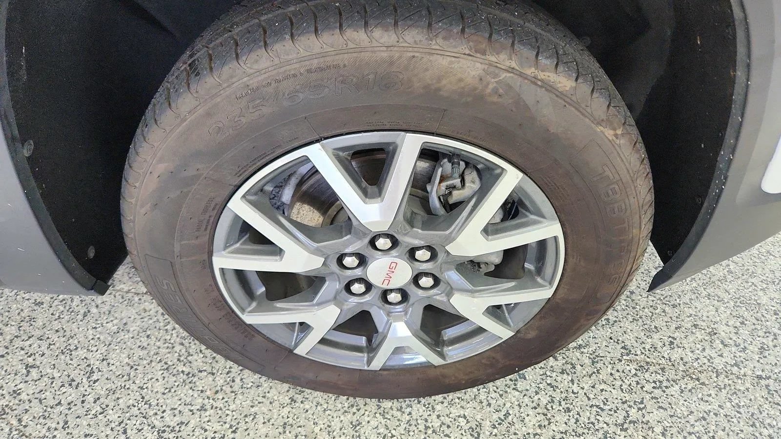 Used 2022 GMC Acadia SLE FWD image 31