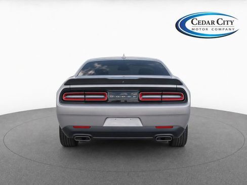 Used 2018 Dodge Challenger R/T Scat Pack RWD image 7