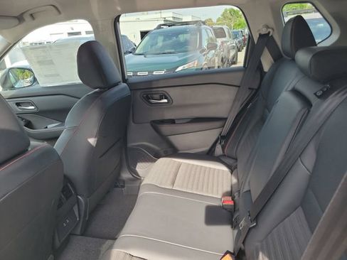 New 2026 Nissan Rogue SV AWD/4WD image 25