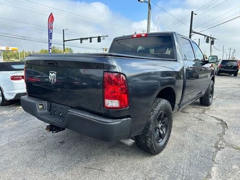 Used 2017 RAM 1500 Express image 6