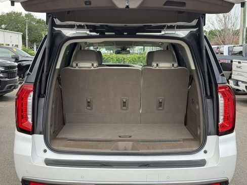 Used 2022 GMC Yukon Denali image 13