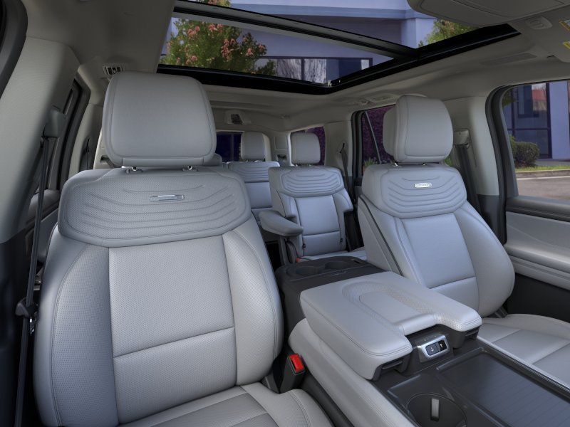 New 2026 Ford Expedition Platinum w/ Platinum Ultimate Package AWD/4WD image 10