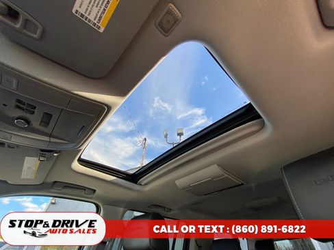 Used 2015 GMC Yukon XL Denali w/ Open Road Package image 16