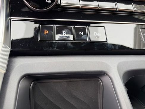 New 2026 Nissan Armada SL image 18