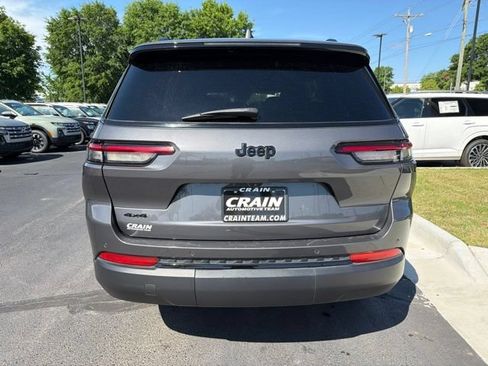 Used 2024 Jeep Grand Cherokee L Laredo AWD/4WD image 6