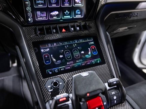 Used 2023 Lamborghini Urus Performante image 49