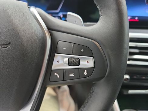 Used 2024 BMW 330i Sedan image 40