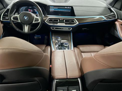 Used 2022 BMW X5 xDrive45e w/ M Sport Package image 10