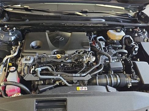 Used 2025 Toyota Camry SE image 23