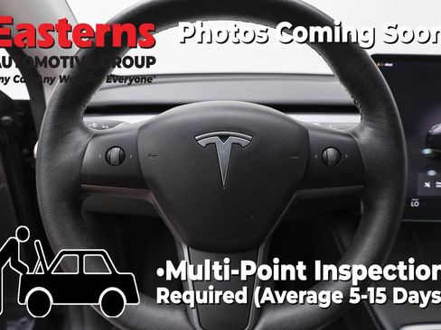 Used 2022 Tesla Model Y Long Range AWD/4WD image 10
