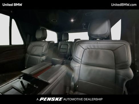 Used 2024 Lincoln Navigator Reserve image 13