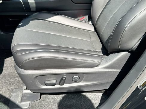 Certified 2026 INFINITI QX60 Luxe w/ Cargo Package FWD image 21