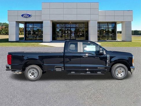 New 2026 Ford F250 XL RWD image 3