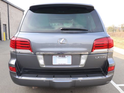Used 2013 Lexus LX 570 4WD image 12