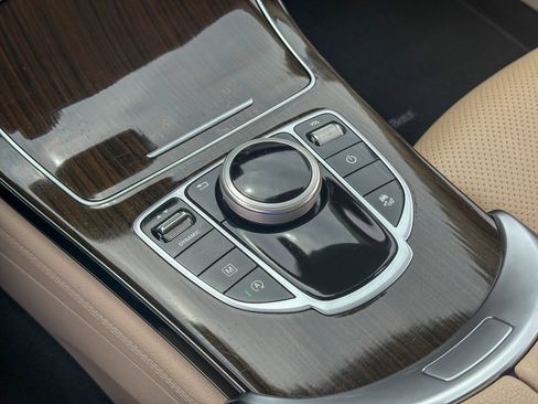 Used 2017 Mercedes-Benz GLC 300 image 35