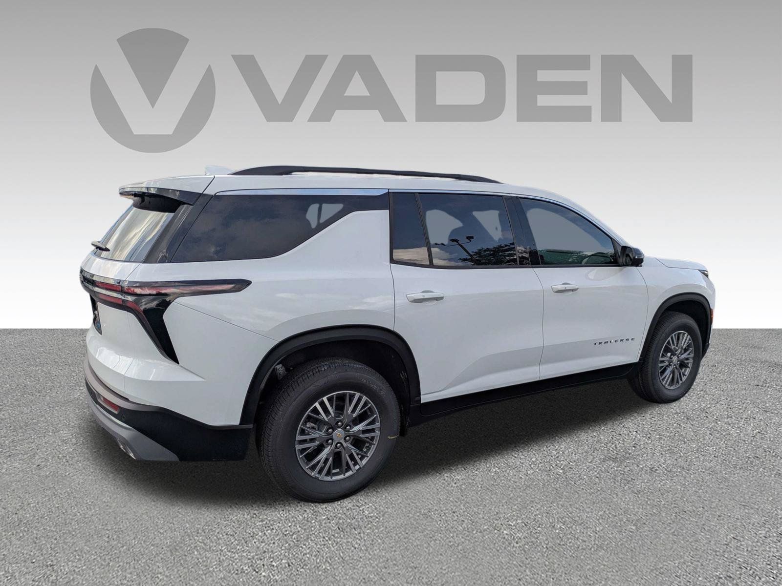 New 2027 Chevrolet Traverse LT w/ Driver Confidence Package FWD image 28