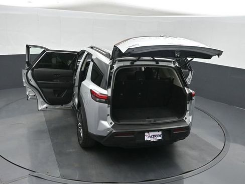 Used 2024 Nissan Pathfinder SV AWD/4WD image 54