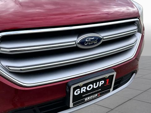 Used 2017 Ford Escape Titanium AWD/4WD image 33