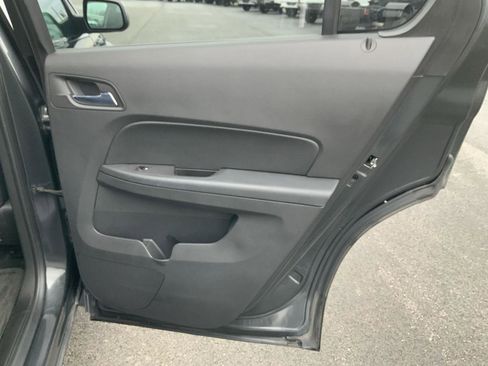 Used 2017 Chevrolet Equinox LT w/ Convenience Package image 46