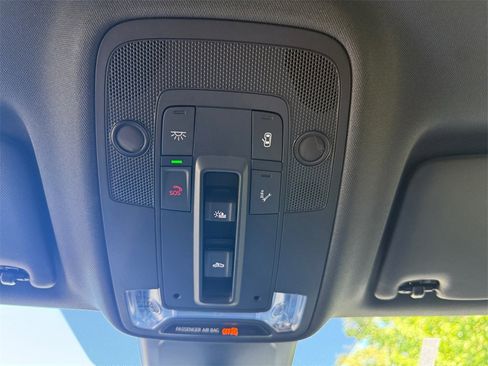 New 2025 Audi Q3 2.0T Premium image 26