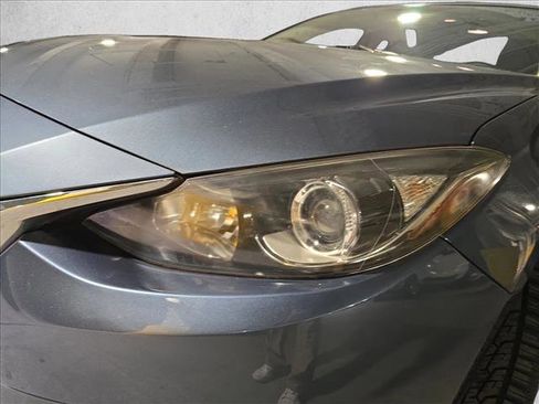 Used 2015 MAZDA MAZDA3 i Sport image 29