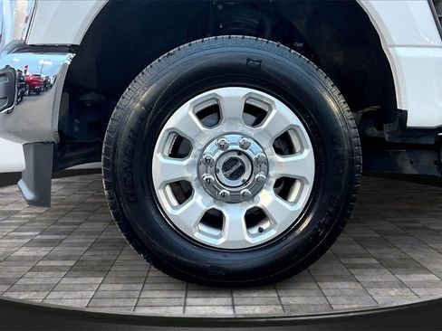 Used 2024 Ford F250 XLT image 9