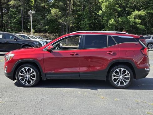 Used 2018 GMC Terrain SLT w/ Preferred Package FWD image 2