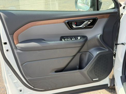 New 2026 Subaru Forester Touring AWD/4WD image 6