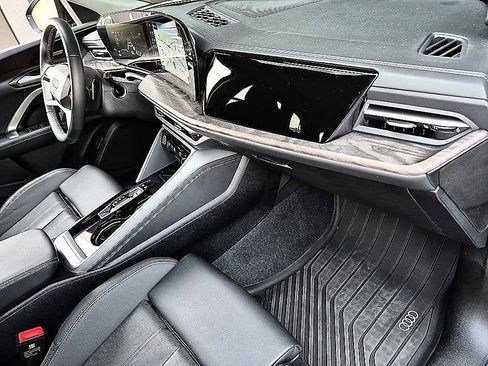 Used 2025 Audi Q5 Premium Plus AWD/4WD image 35