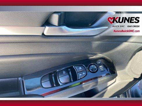 Used 2024 Nissan Altima 2.5 SR image 8