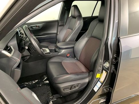 Used 2022 Toyota RAV4 XSE w/ Weather Package image 18