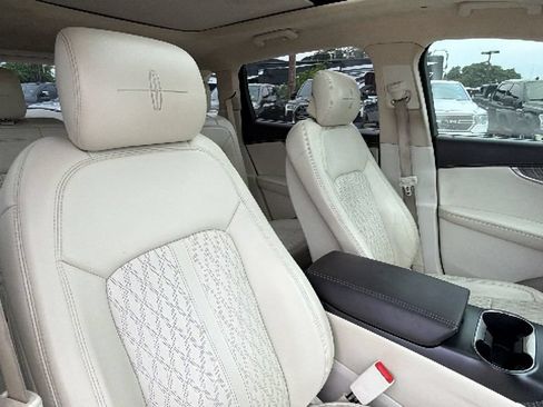 Used 2019 Lincoln Nautilus Black Label FWD image 32