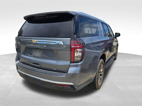 Used 2022 Chevrolet Suburban LT w/ LT Signature Plus Package RWD image 9